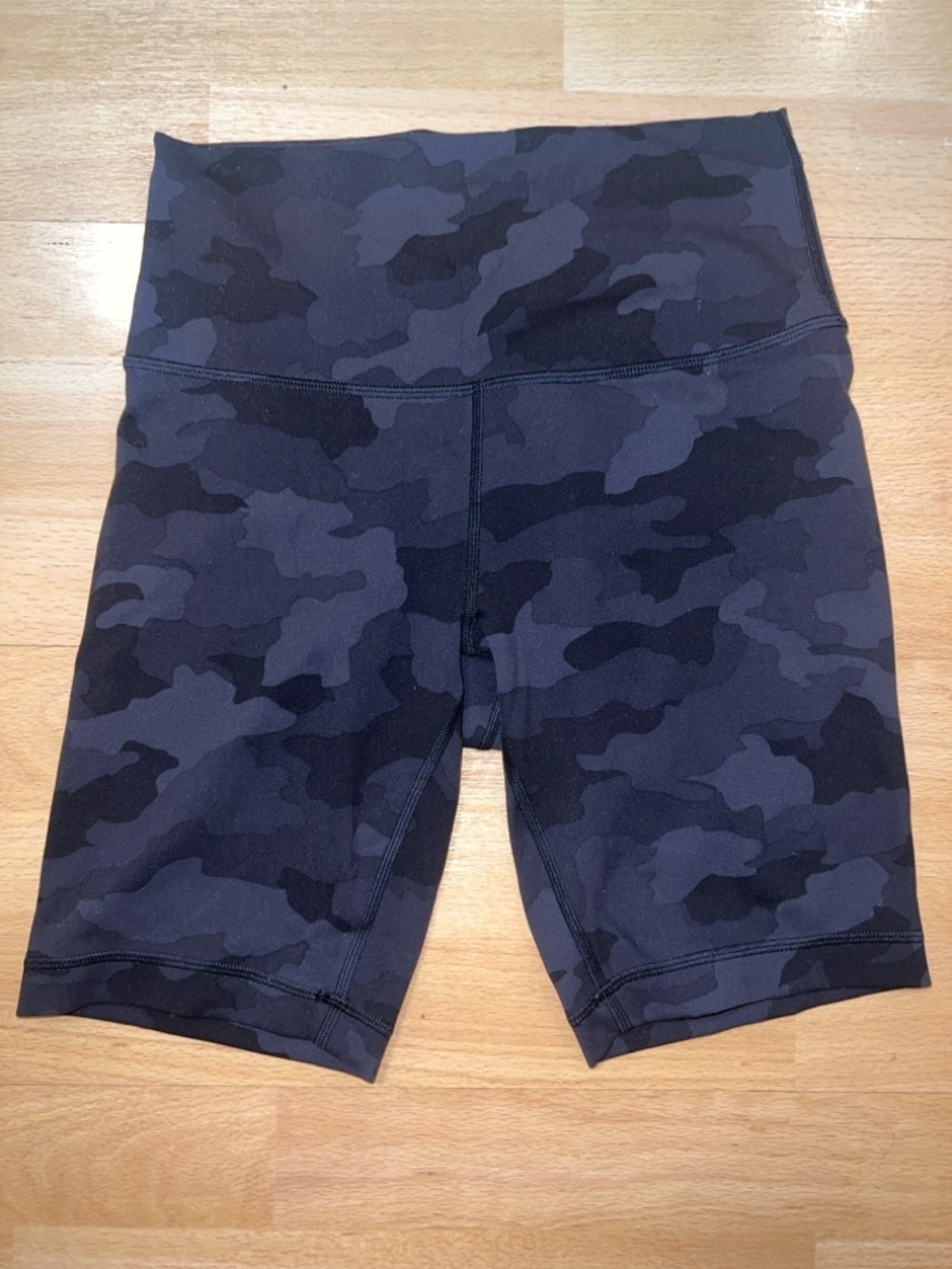 LULULEMON Wunder Train High-Rise Short 8”